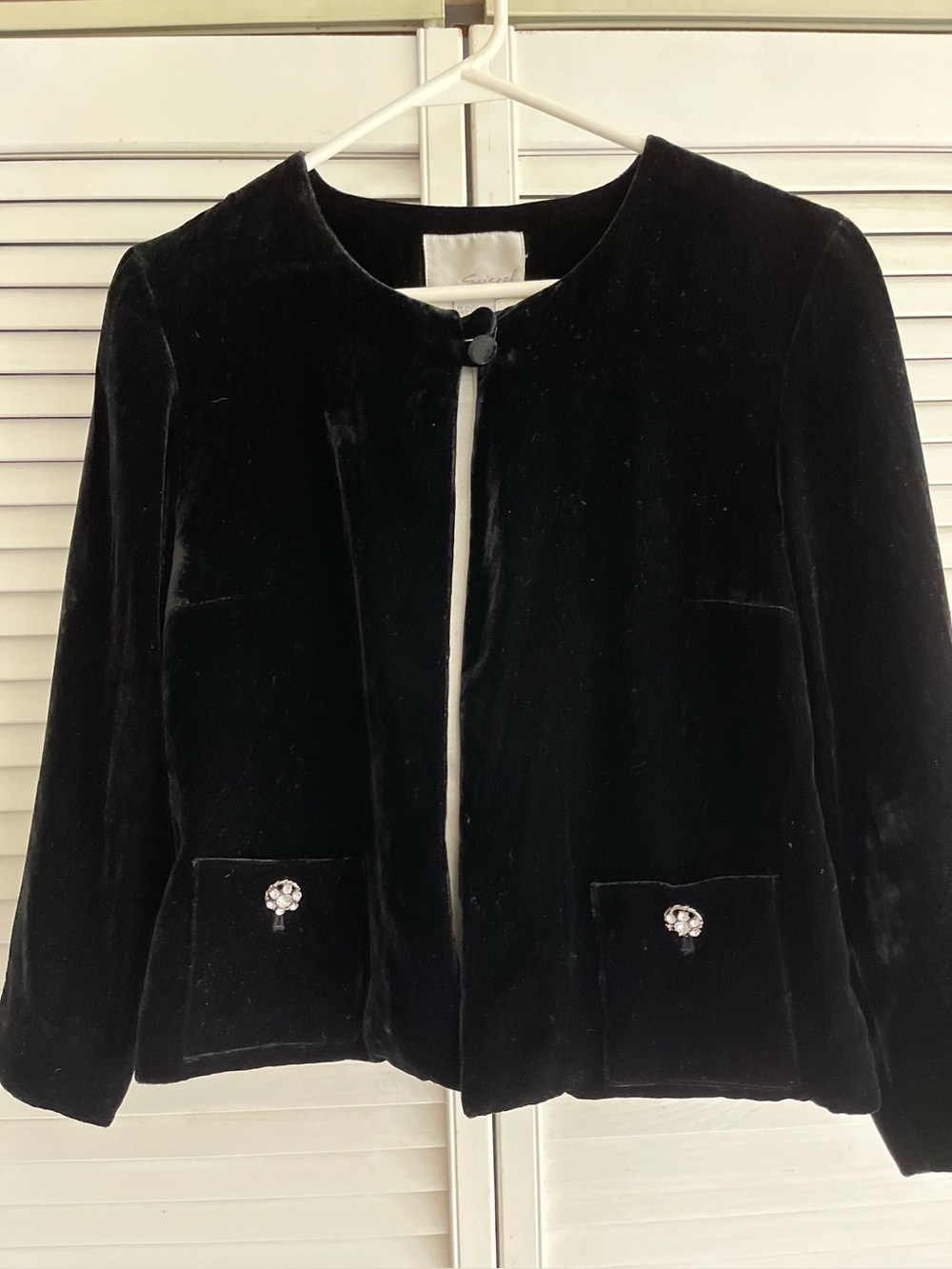 Spiegel Black Velvet Jewel-Pocket Collarless Jacket size m. White satin lining
